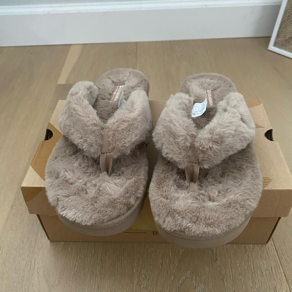 Koolaburra UGG Flip Flops